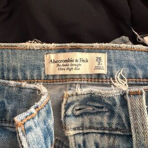 Abercrombie & Fitch Light Blue Ankle Jeans